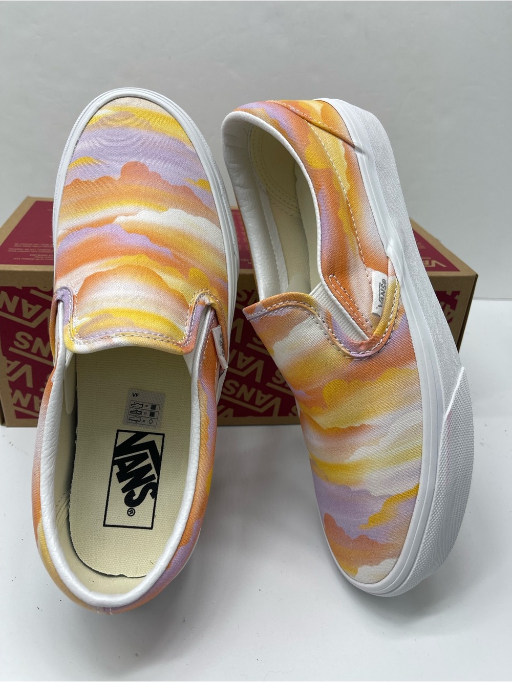 Vans WMNS Classic Slip-On Festival Dream Multi
Sneakers Lavender Watercolor - Picture 11 of 16